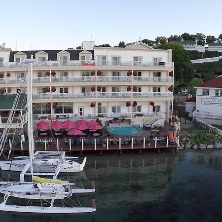 מקינק איילנד Chippewa Hotel Waterfront מראה חיצוני תמונה