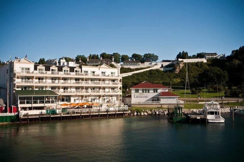 מקינק איילנד Chippewa Hotel Waterfront מראה חיצוני תמונה
