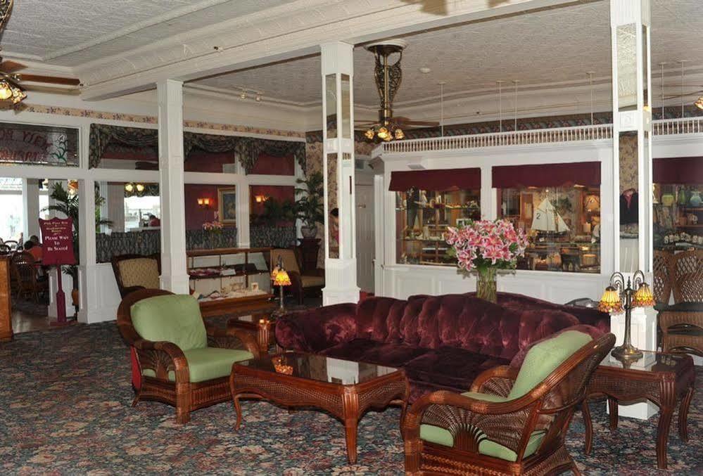 מקינק איילנד Chippewa Hotel Waterfront מראה חיצוני תמונה